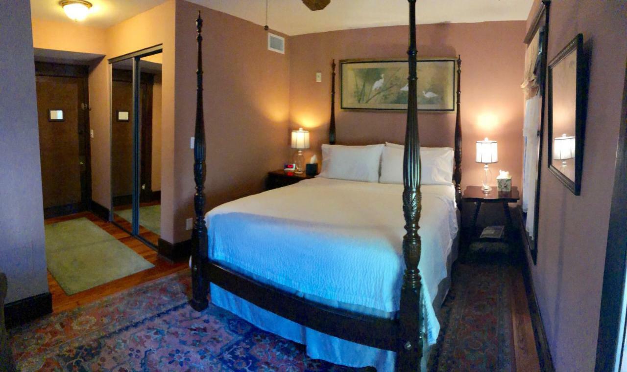 The Inn At Dickens House St. Petersburg Extérieur photo